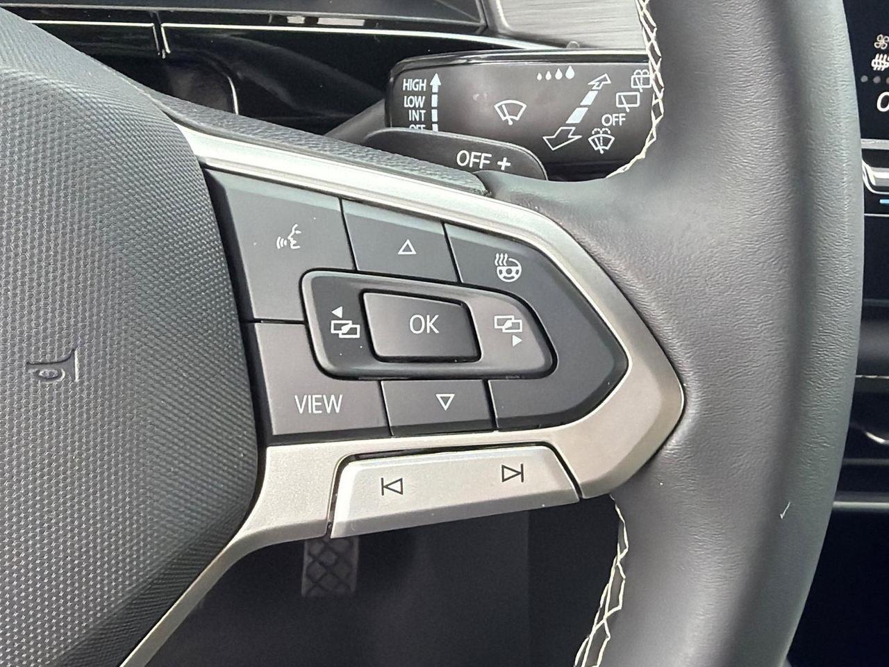 2026 Volkswagen Atlas Cross Sport 2.0T SE w/Technology Hagerstown MD