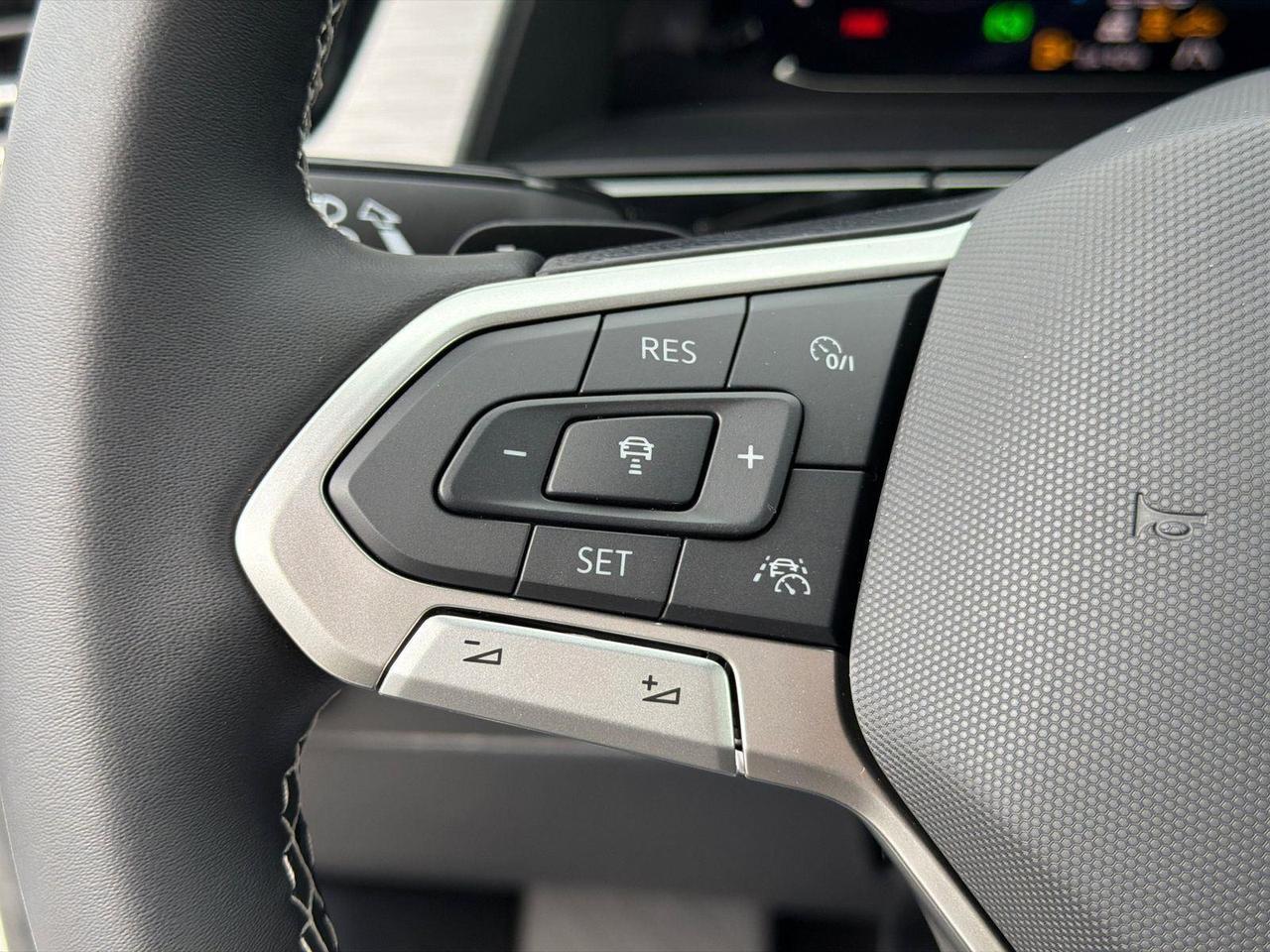 2026 Volkswagen Atlas Cross Sport 2.0T SE w/Technology Hagerstown MD