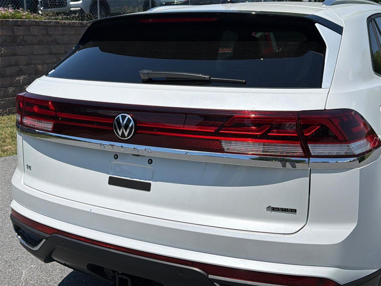 2026 Volkswagen Atlas Cross Sport 2.0T SE w/Technology Hagerstown MD