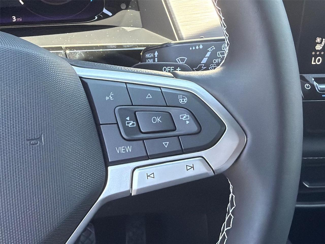 2026 Volkswagen Atlas Cross Sport 2.0T SE w/Technology Hagerstown MD