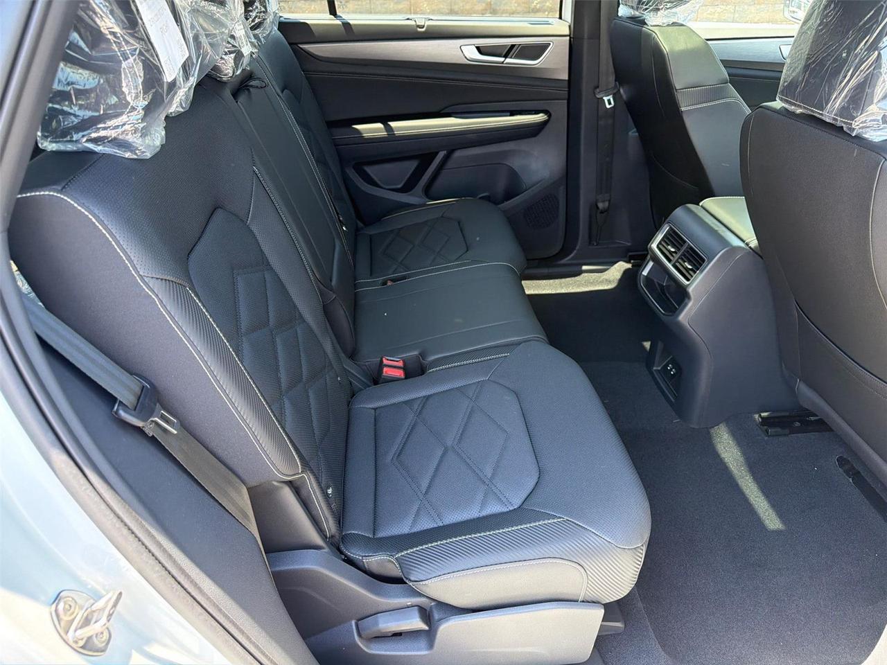 2026 Volkswagen Atlas Cross Sport 2.0T SE w/Technology Hagerstown MD