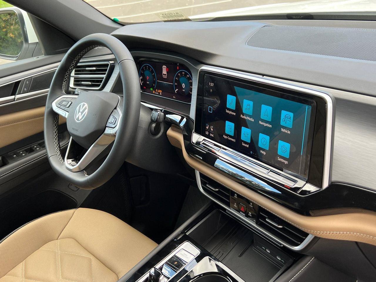 2026 Volkswagen Atlas Cross Sport 2.0T SE w/Technology Hagerstown MD