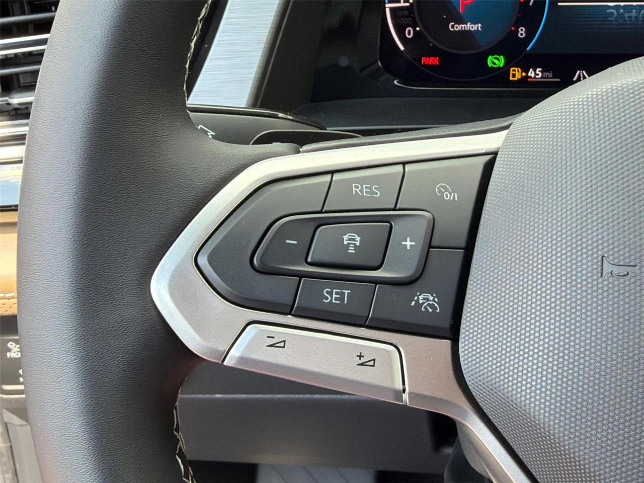2026 Volkswagen Atlas Cross Sport 2.0T SE w/Technology Hagerstown MD