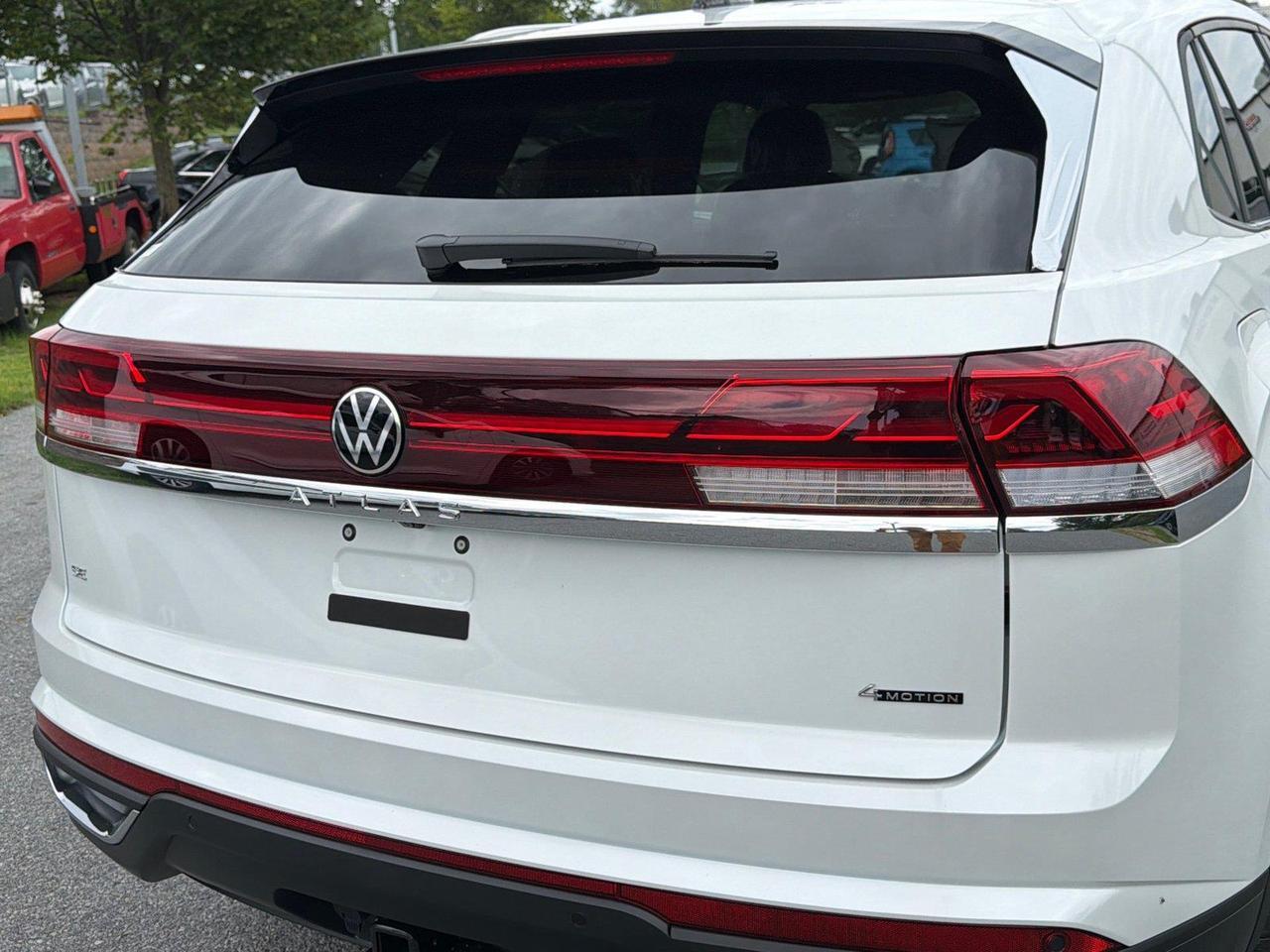 2026 Volkswagen Atlas Cross Sport 2.0T SE w/Technology Hagerstown MD