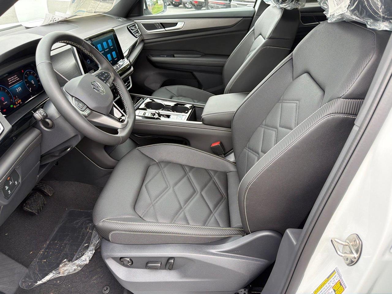 2026 Volkswagen Atlas Cross Sport 2.0T SE w/Technology Hagerstown MD