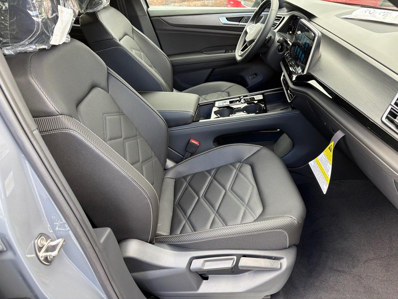 2026 Volkswagen Atlas Cross Sport 2.0T SE w/Technology Hagerstown MD