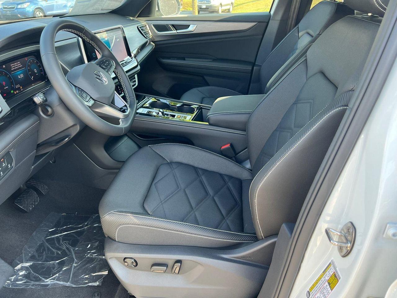 2026 Volkswagen Atlas Cross Sport 2.0T SE w/Technology Hagerstown MD