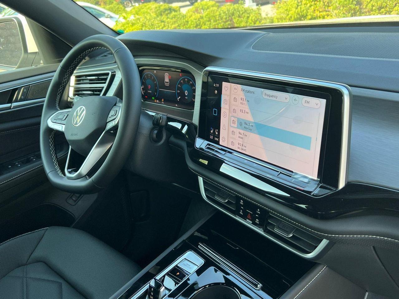 2026 Volkswagen Atlas Cross Sport 2.0T SE w/Technology Hagerstown MD