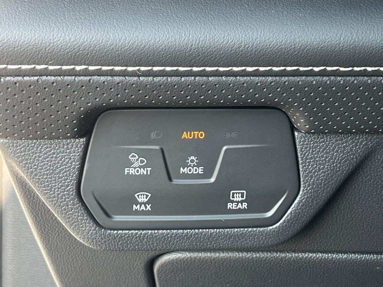 2026 Volkswagen Atlas Cross Sport 2.0T SE w/Technology Hagerstown MD