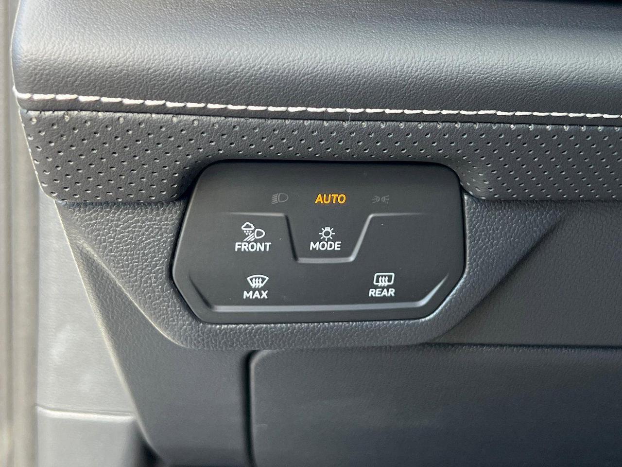 2026 Volkswagen Atlas Cross Sport 2.0T SE w/Technology Hagerstown MD