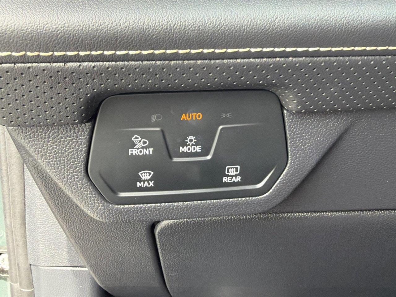 2026 Volkswagen Atlas Cross Sport 2.0T SE w/Technology Hagerstown MD