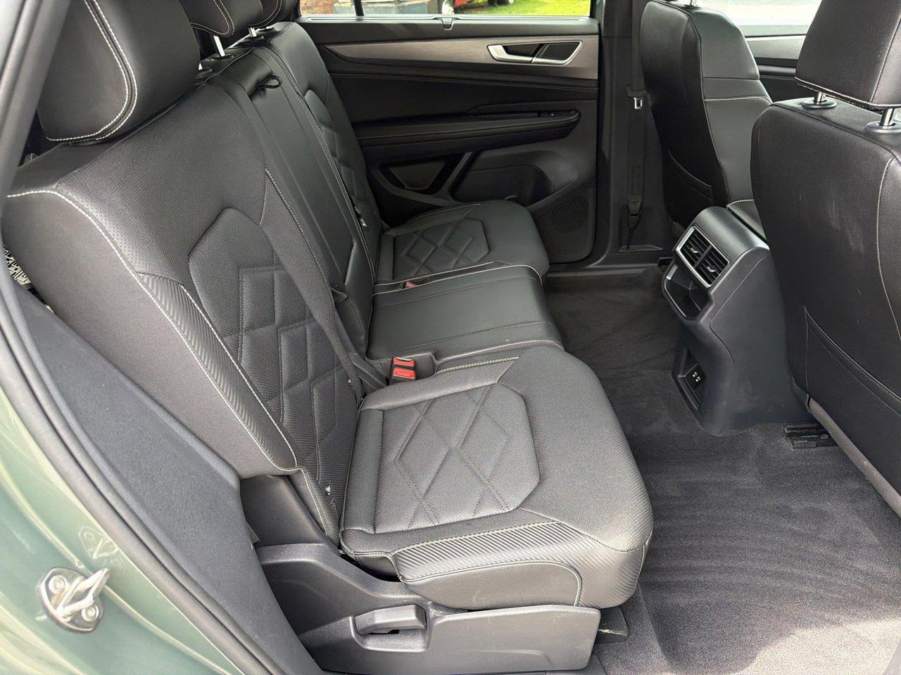 2026 Volkswagen Atlas Cross Sport 2.0T SE w/Technology Hagerstown MD