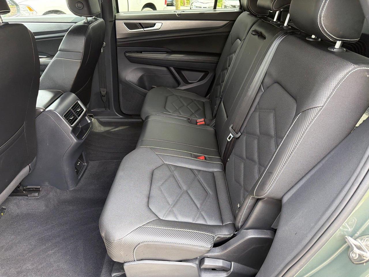2026 Volkswagen Atlas Cross Sport 2.0T SE w/Technology Hagerstown MD