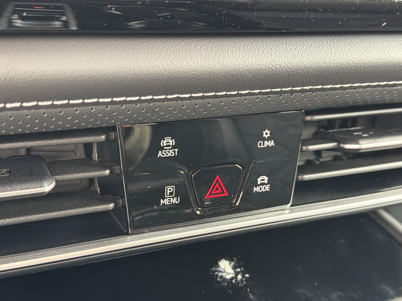 2026 Volkswagen Atlas Cross Sport 2.0T SE w/Technology Hagerstown MD