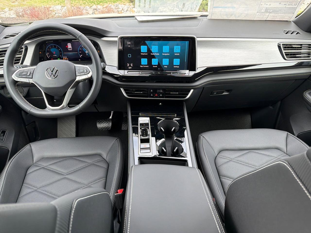 2026 Volkswagen Atlas Cross Sport 2.0T SE w/Technology Hagerstown MD