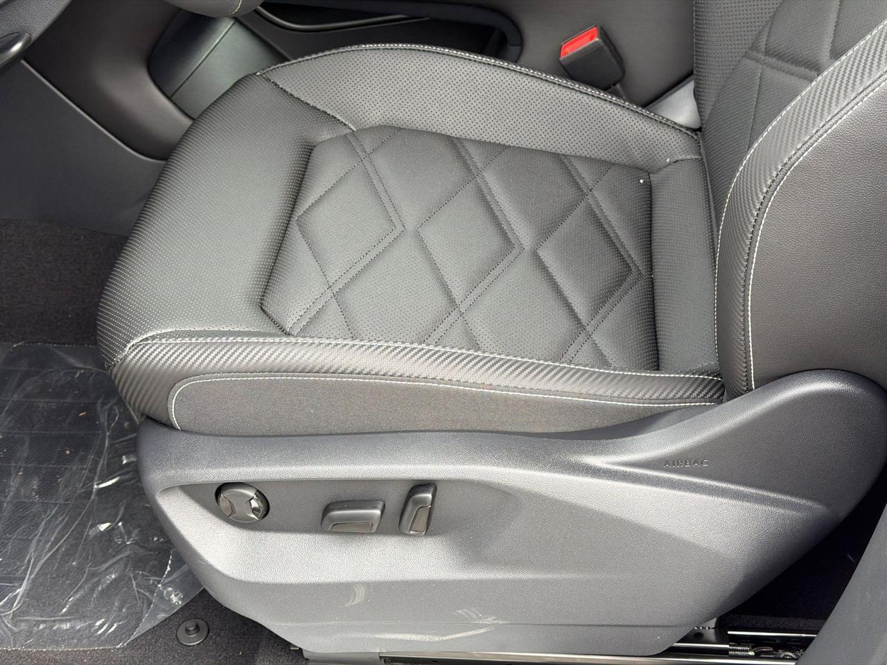 2026 Volkswagen Atlas Cross Sport 2.0T SE w/Technology Hagerstown MD