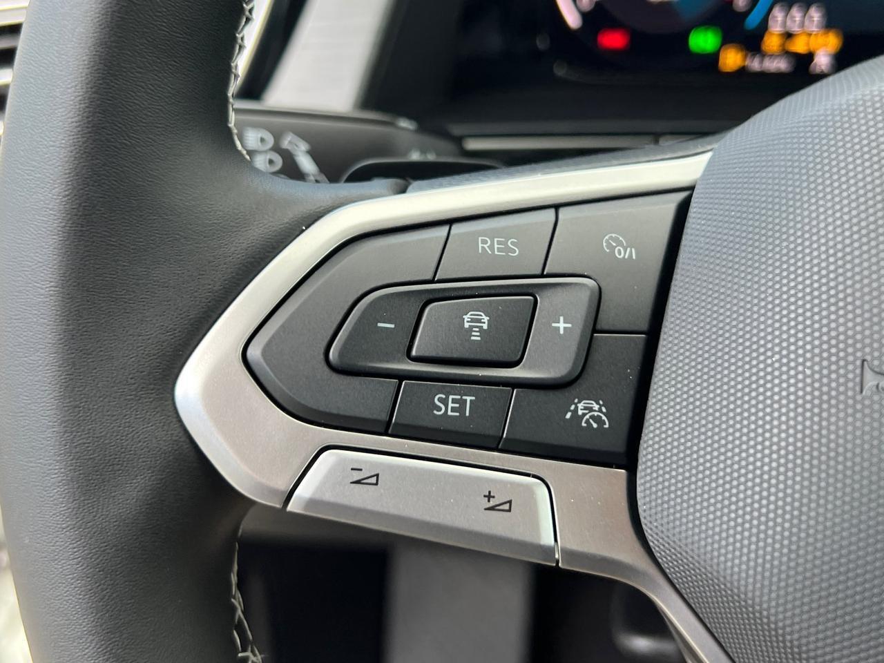 2026 Volkswagen Atlas Cross Sport 2.0T SE w/Technology Hagerstown MD