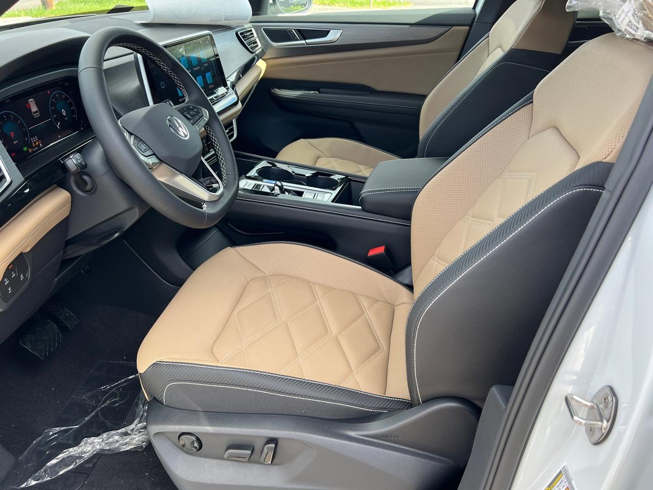 2026 Volkswagen Atlas Cross Sport 2.0T SE w/Technology Hagerstown MD