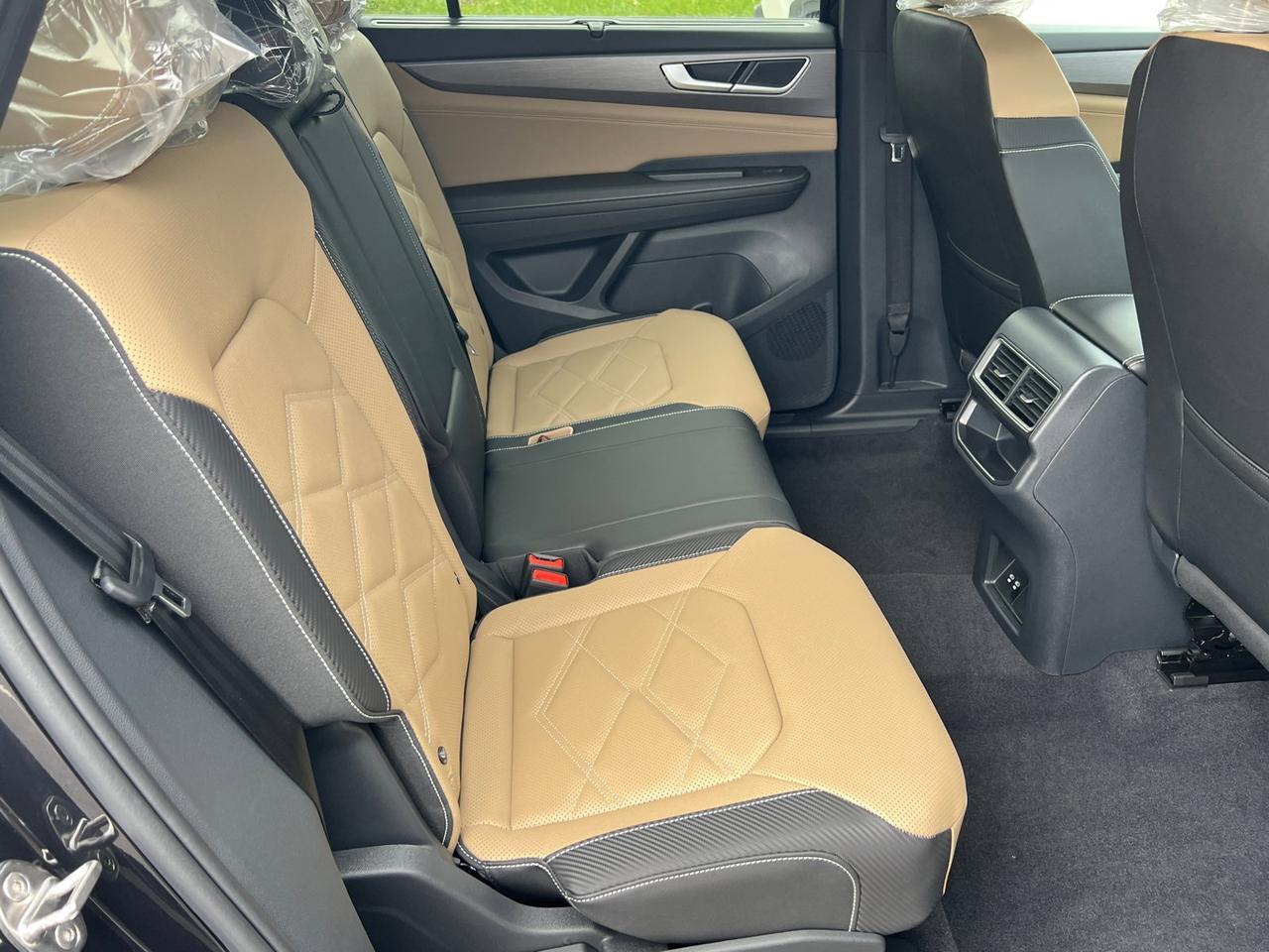 2026 Volkswagen Atlas Cross Sport 2.0T SE w/Technology Hagerstown MD