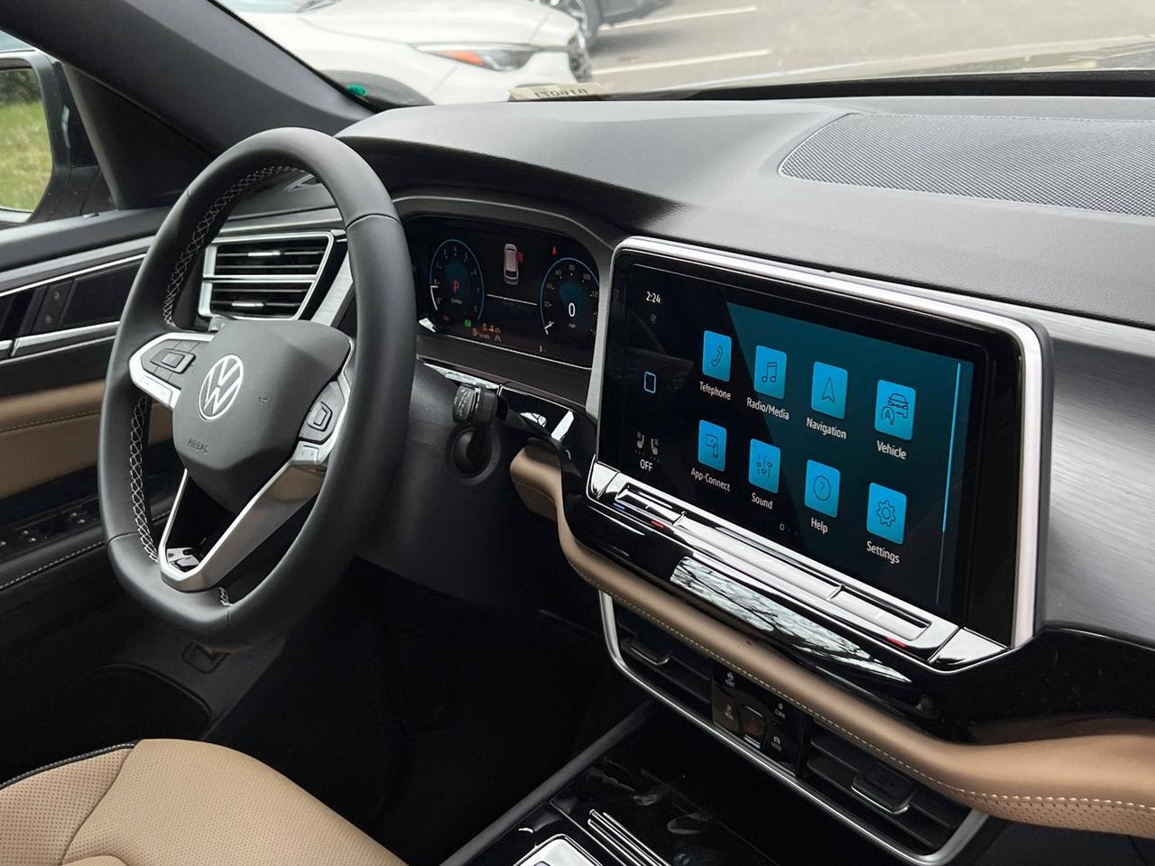 2026 Volkswagen Atlas Cross Sport 2.0T SE w/Technology Hagerstown MD