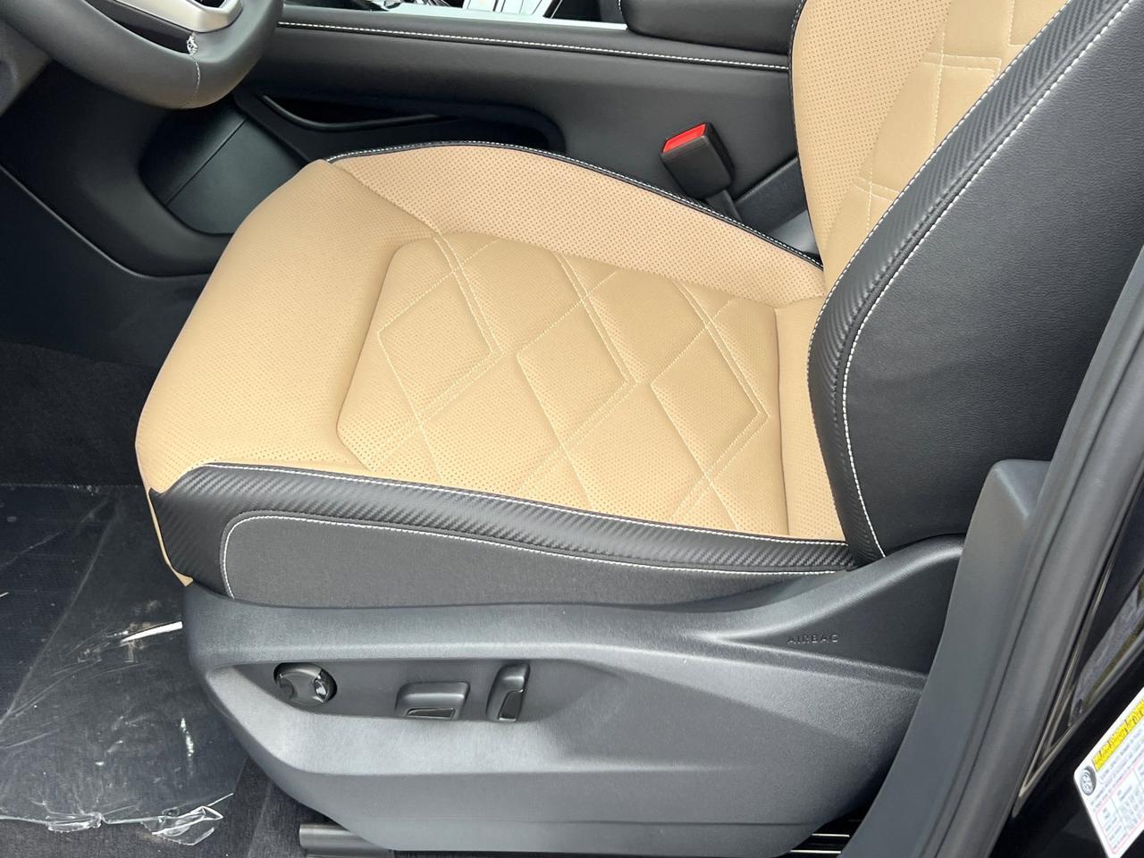 2026 Volkswagen Atlas Cross Sport 2.0T SE w/Technology Hagerstown MD