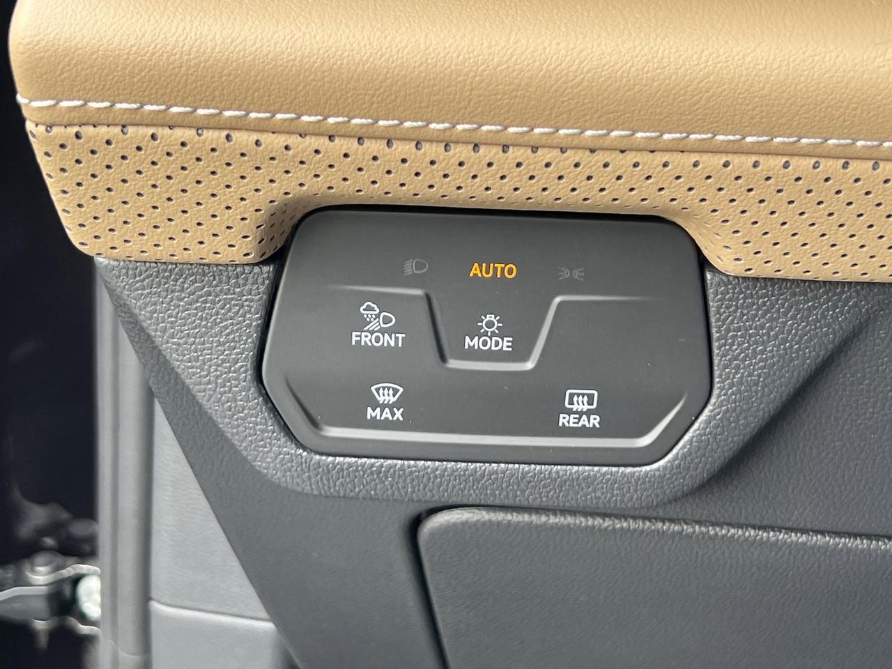 2026 Volkswagen Atlas Cross Sport 2.0T SE w/Technology Hagerstown MD