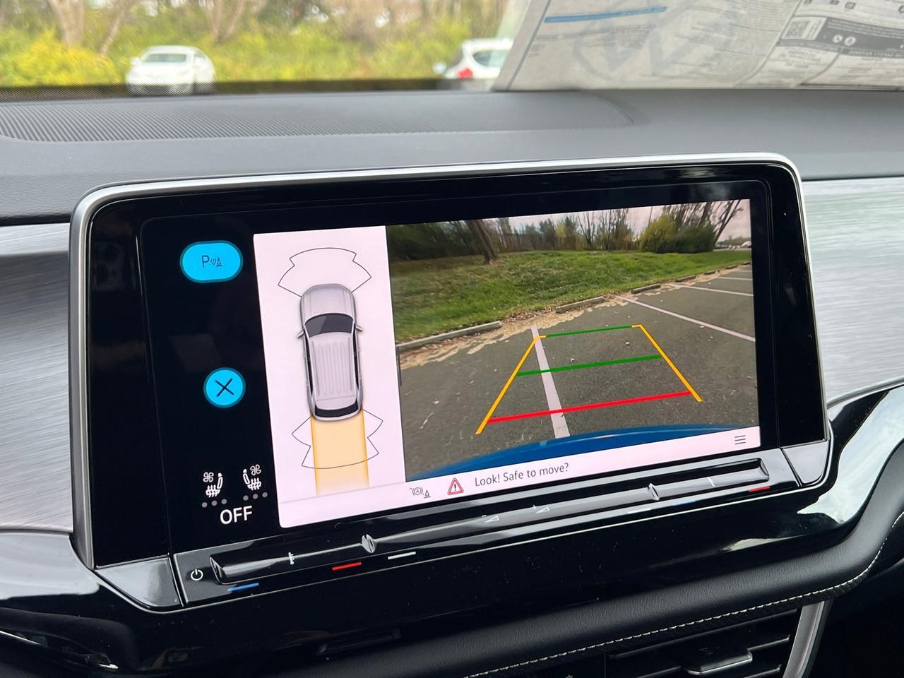 2026 Volkswagen Atlas Cross Sport 2.0T SE w/Technology Hagerstown MD