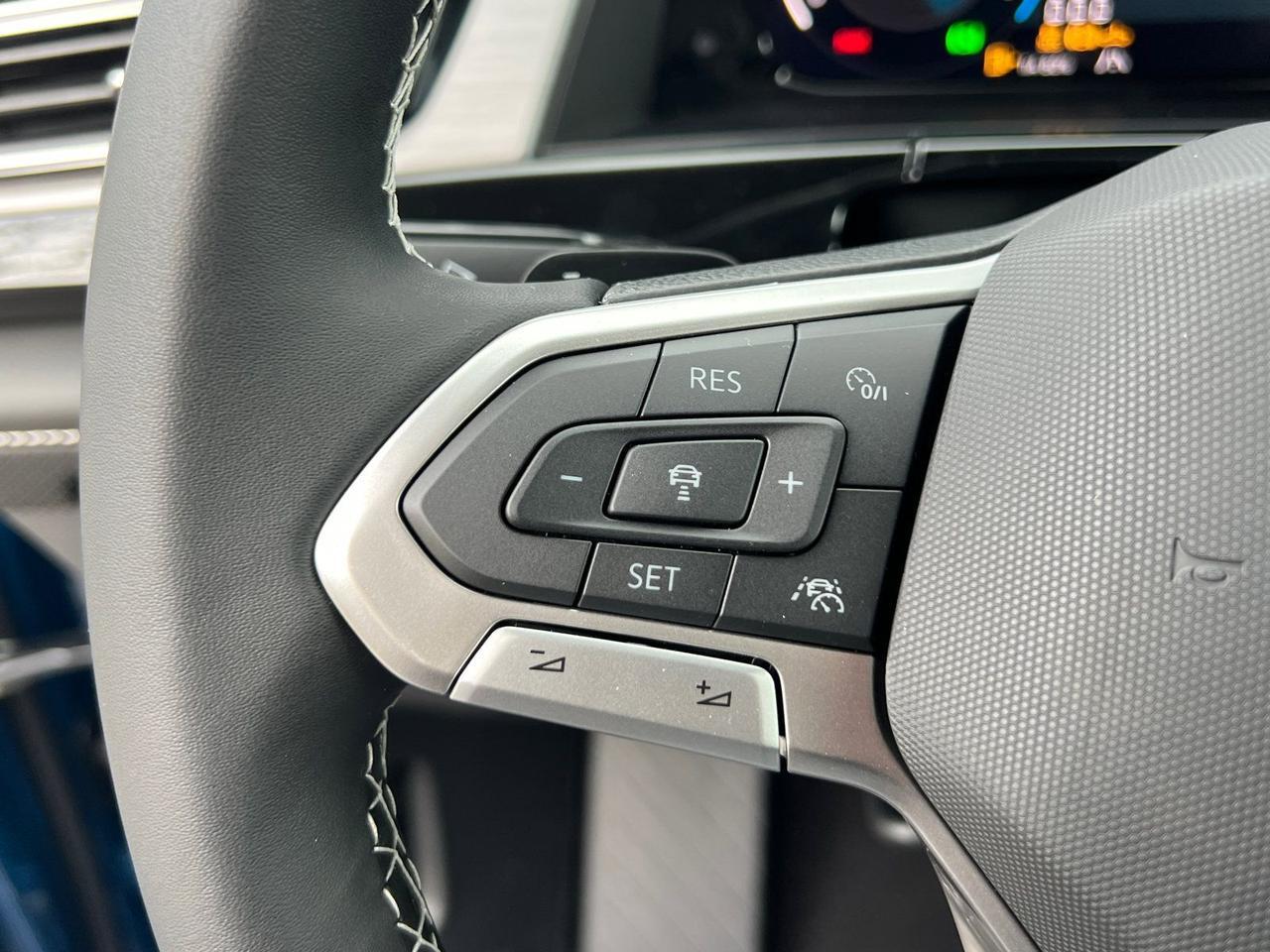 2026 Volkswagen Atlas Cross Sport 2.0T SE w/Technology Hagerstown MD