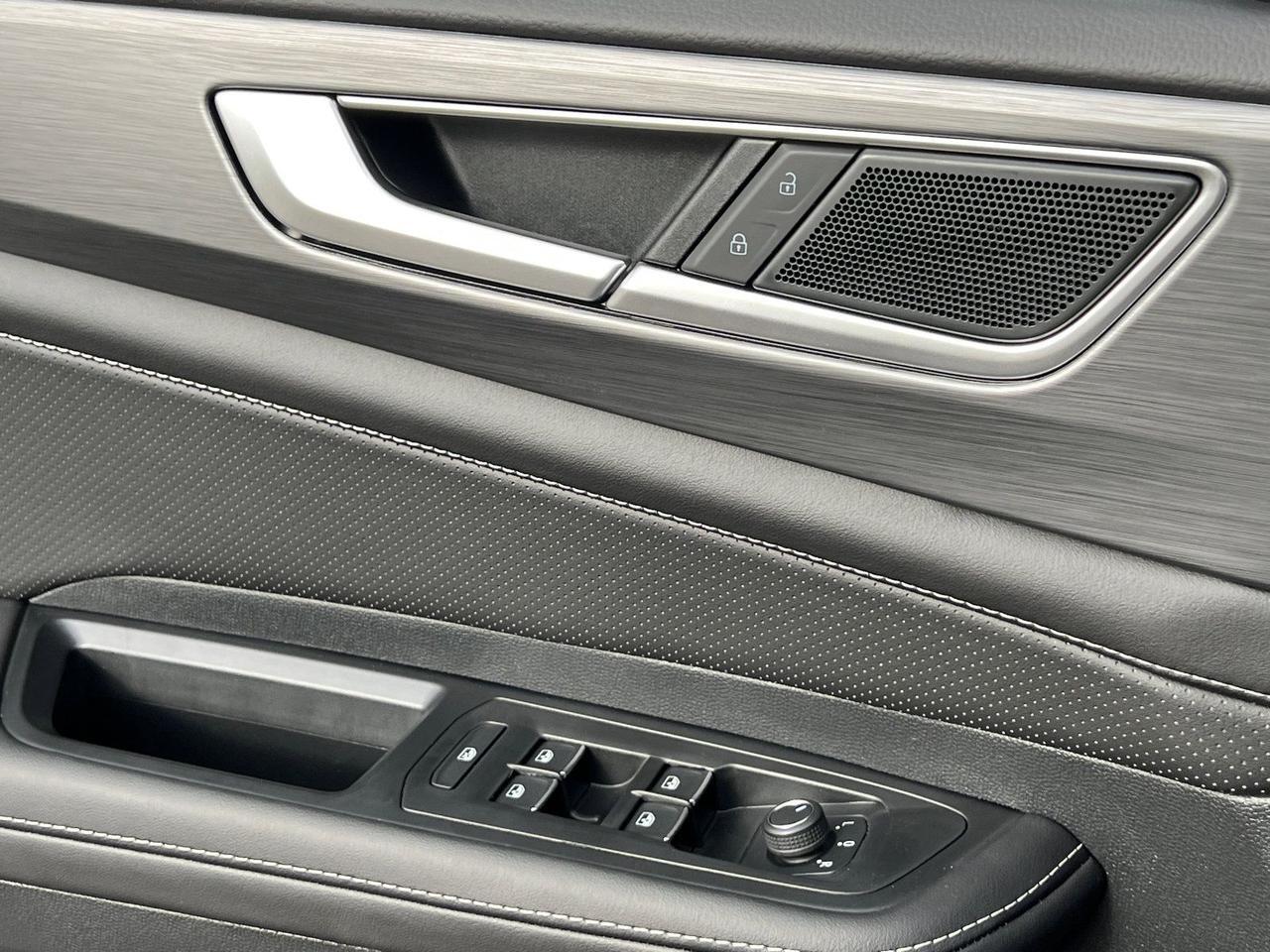 2026 Volkswagen Atlas Cross Sport 2.0T SE w/Technology Hagerstown MD