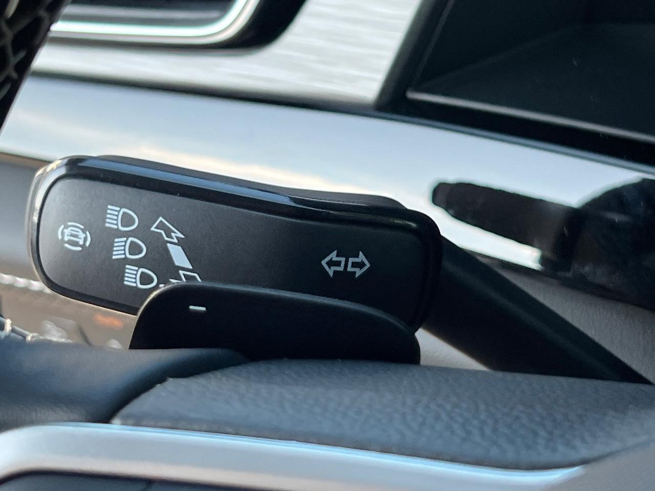 2026 Volkswagen Atlas Cross Sport 2.0T SE w/Technology Hagerstown MD