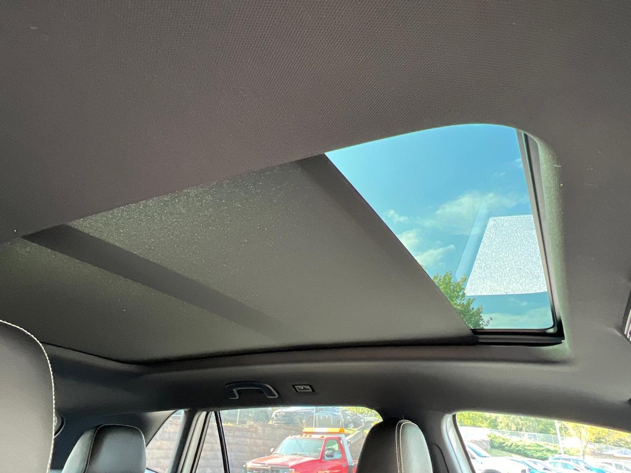 2026 Volkswagen Atlas Cross Sport 2.0T SE w/Technology Hagerstown MD