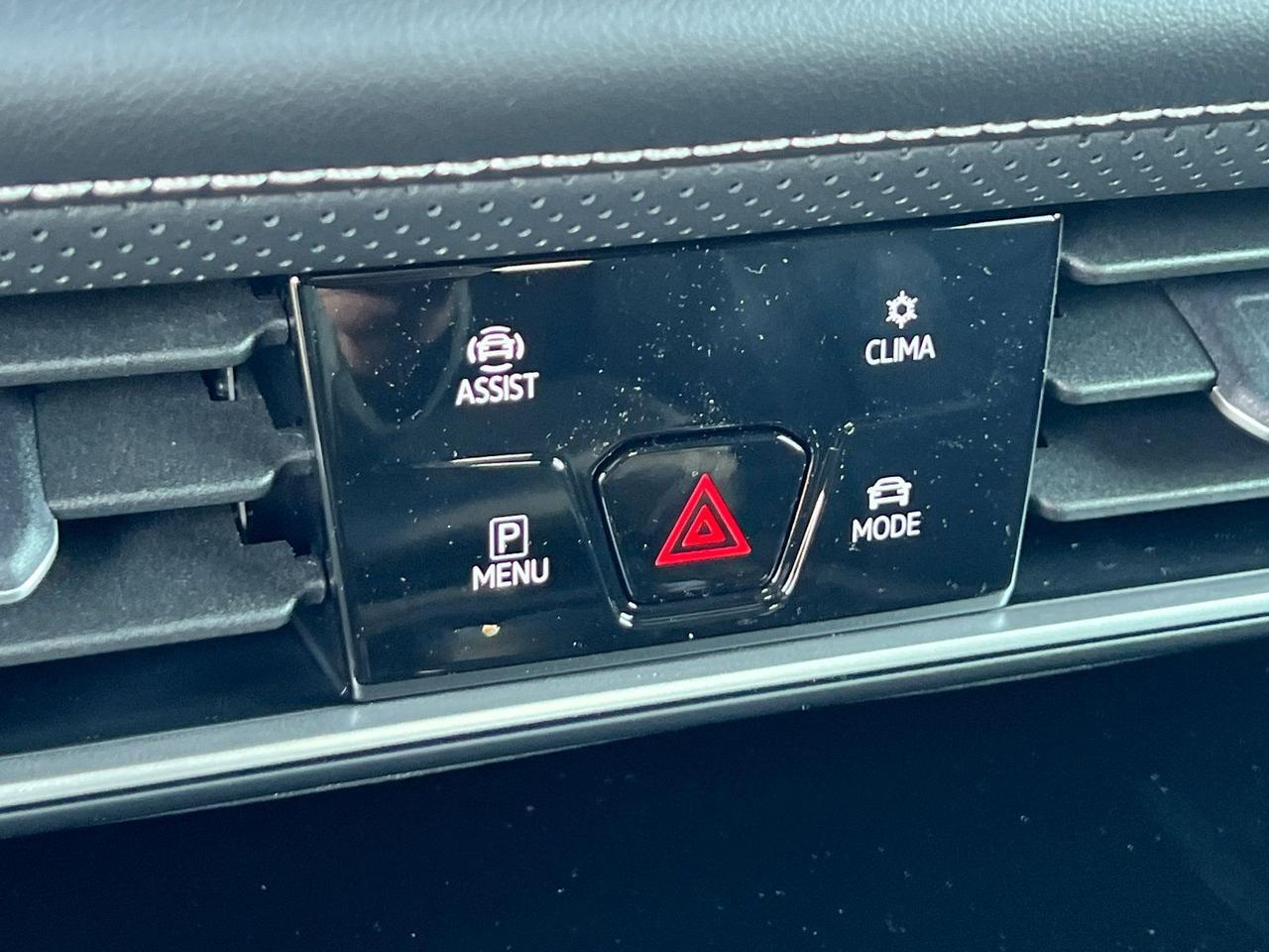 2026 Volkswagen Atlas Cross Sport 2.0T SE w/Technology Hagerstown MD