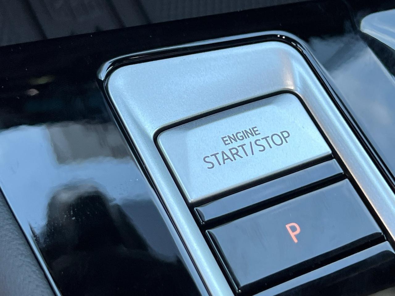 2026 Volkswagen Atlas Cross Sport 2.0T SE w/Technology Hagerstown MD