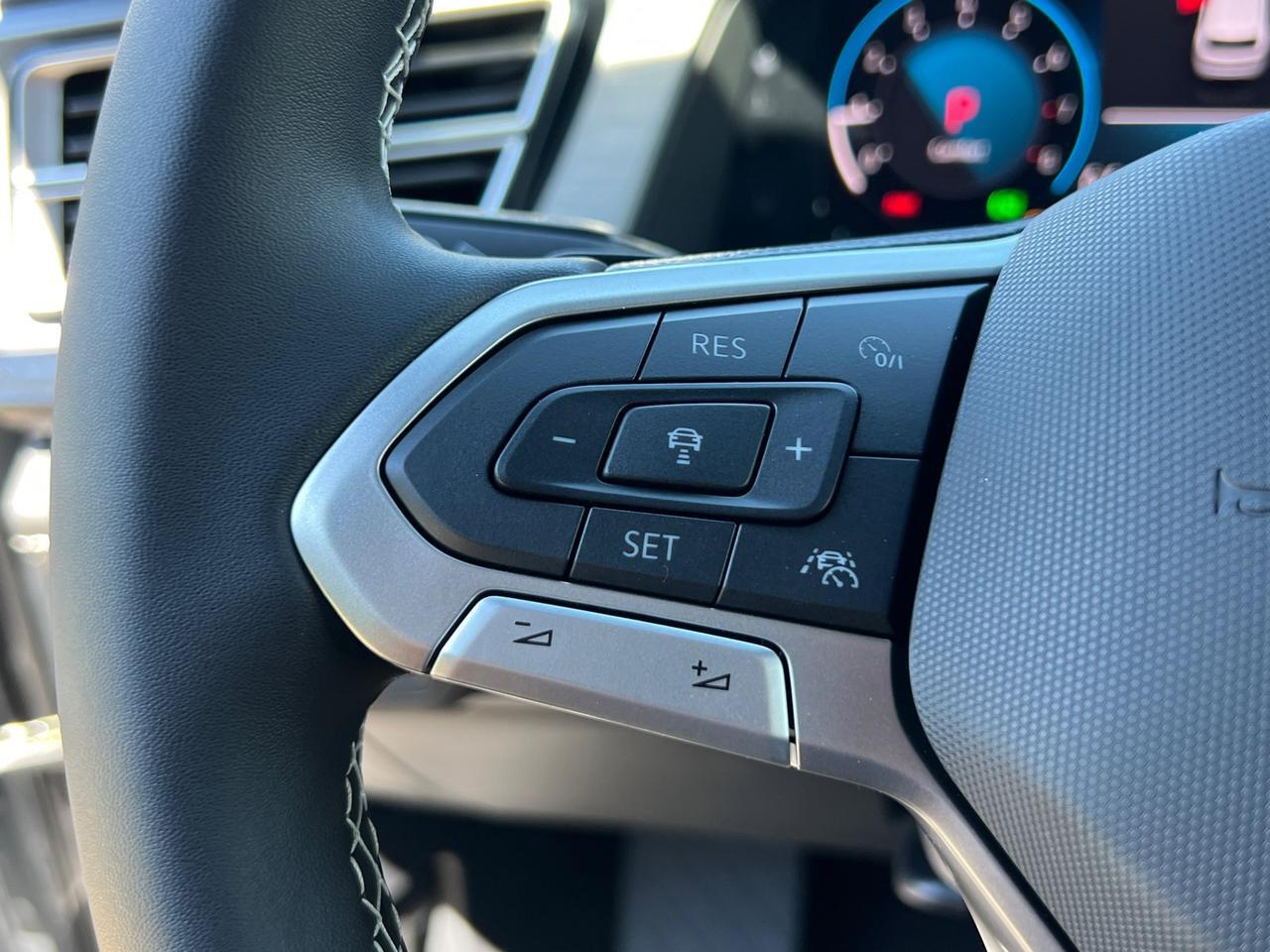 2026 Volkswagen Atlas Cross Sport 2.0T SE w/Technology Hagerstown MD