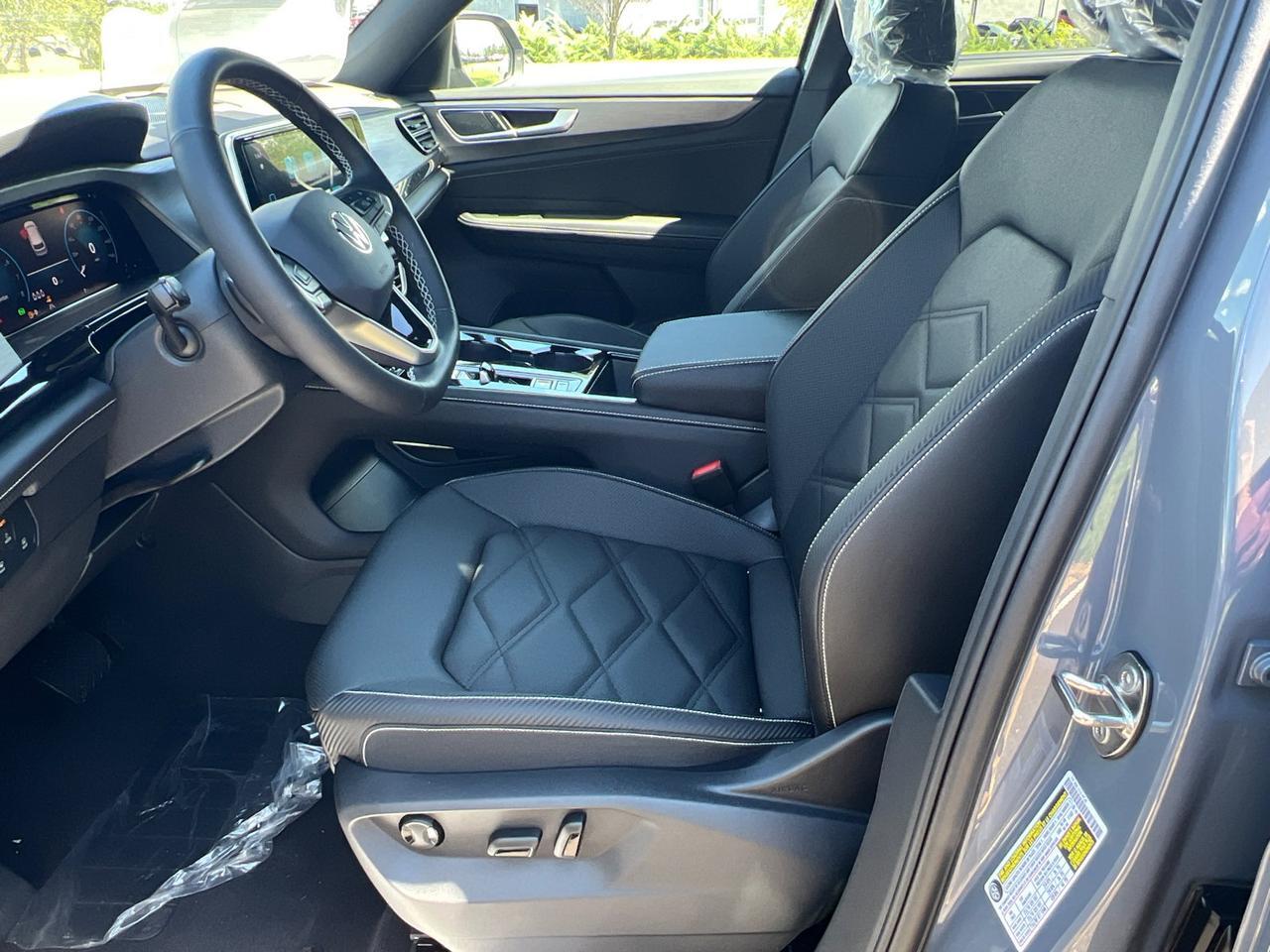 2026 Volkswagen Atlas Cross Sport 2.0T SE w/Technology Hagerstown MD