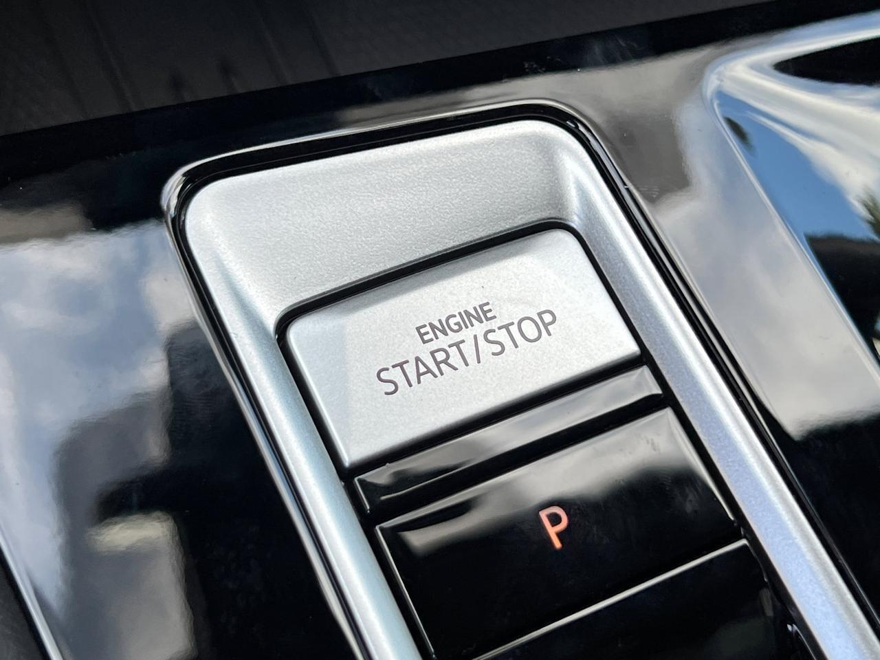 2026 Volkswagen Atlas Cross Sport 2.0T SE w/Technology Hagerstown MD