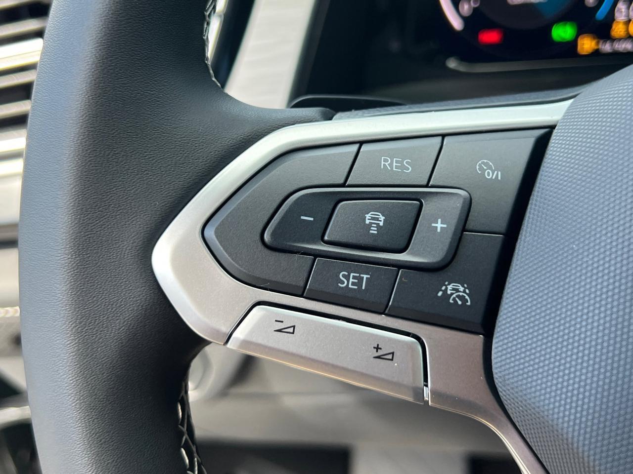 2026 Volkswagen Atlas Cross Sport 2.0T SE w/Technology Hagerstown MD