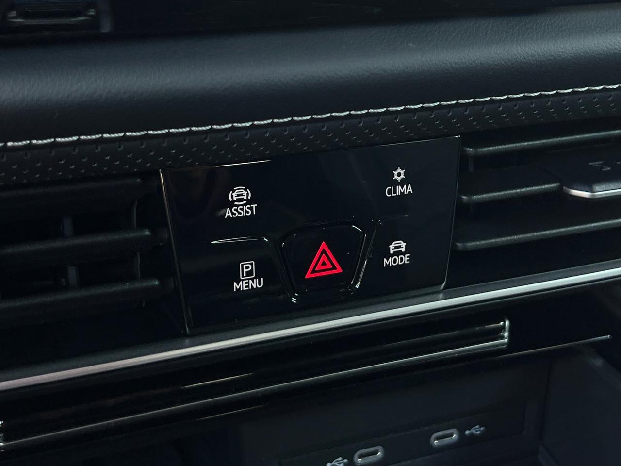 2026 Volkswagen Atlas Cross Sport 2.0T SE w/Technology Hagerstown MD