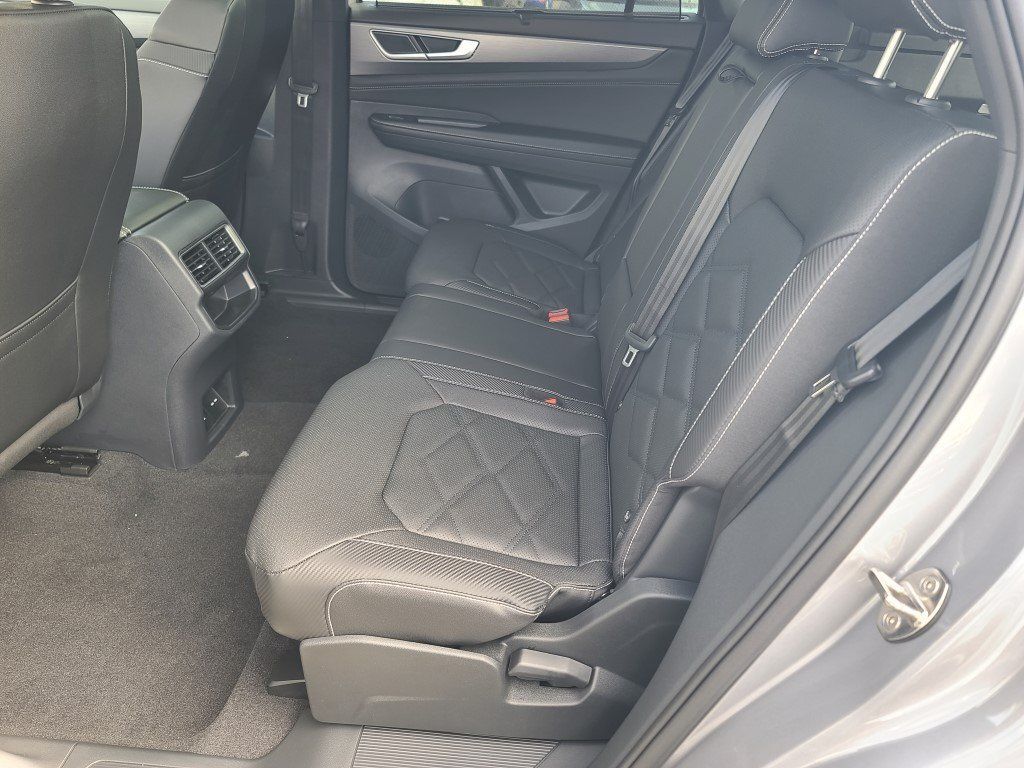 2026 Volkswagen Atlas Cross Sport 2.0T SE w/Technology Springfield VA
