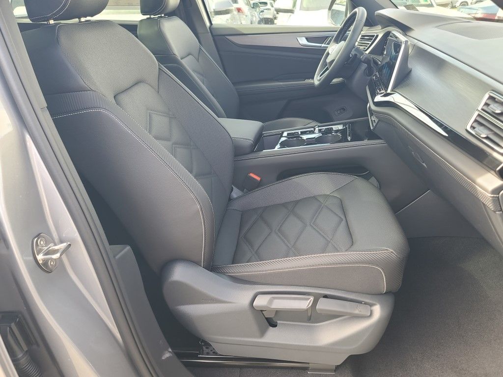 2026 Volkswagen Atlas Cross Sport 2.0T SE w/Technology Springfield VA