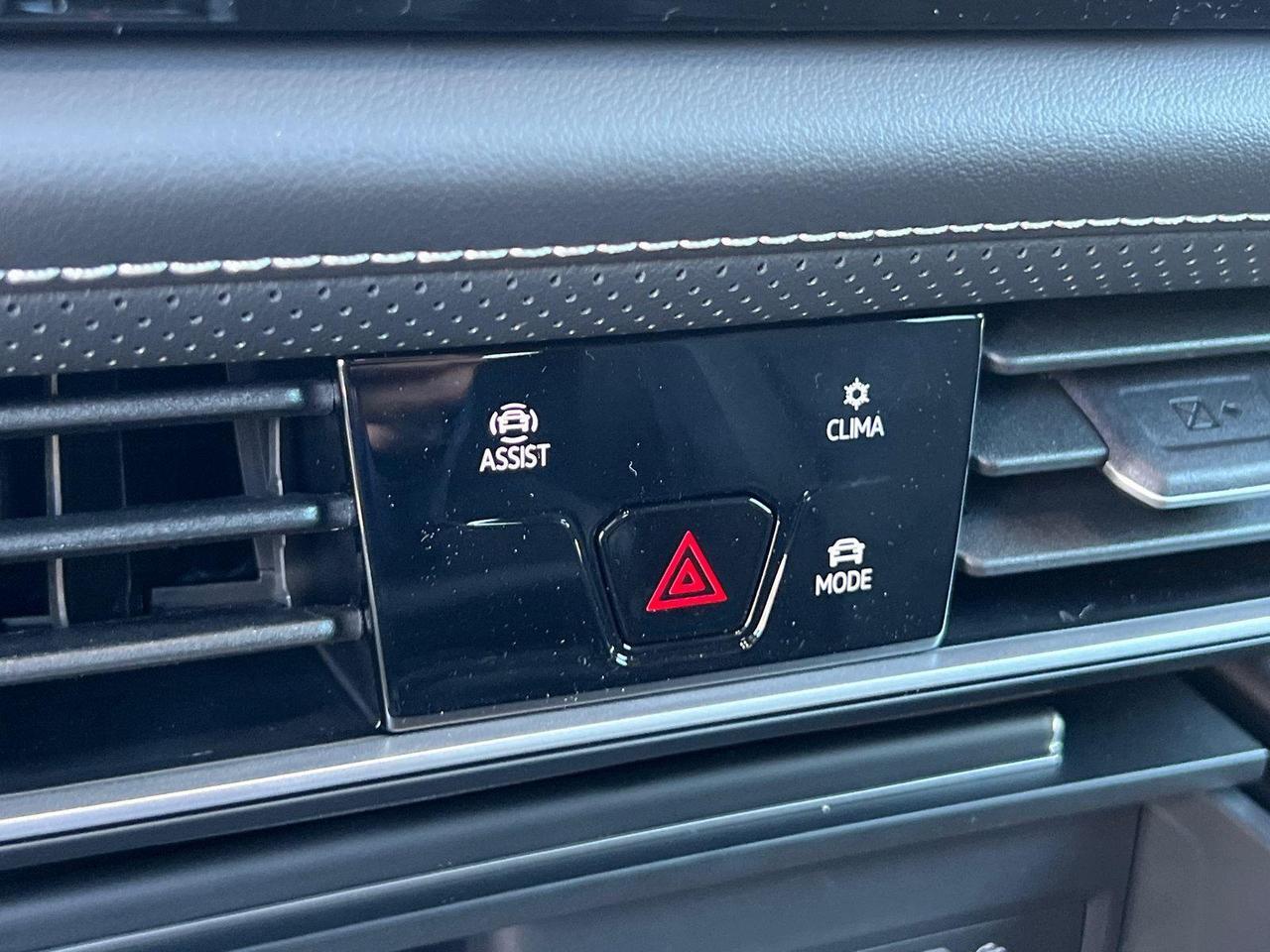 2026 Volkswagen Atlas Cross Sport 2.0T SE Hagerstown MD