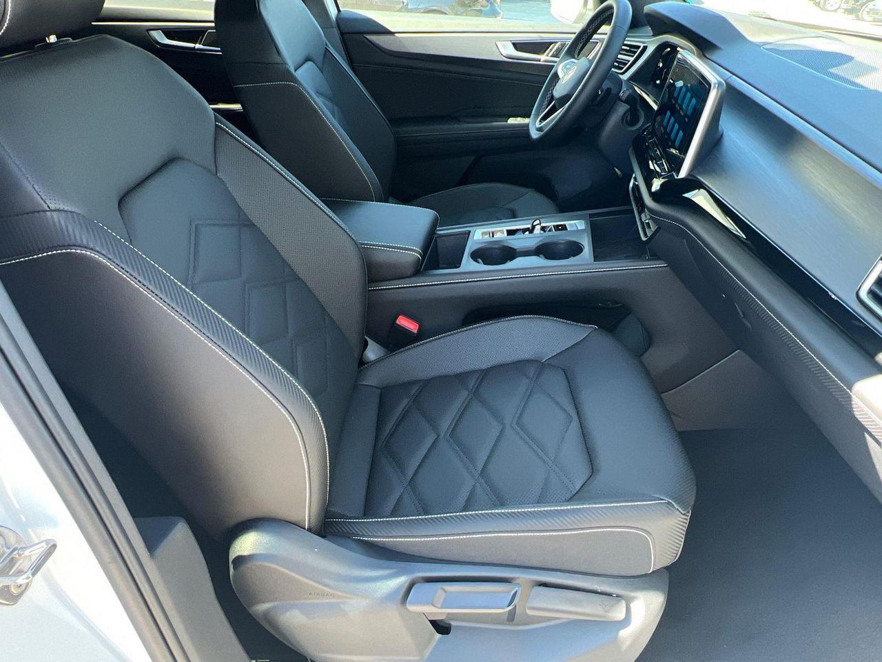 2026 Volkswagen Atlas Cross Sport 2.0T SE Hagerstown MD