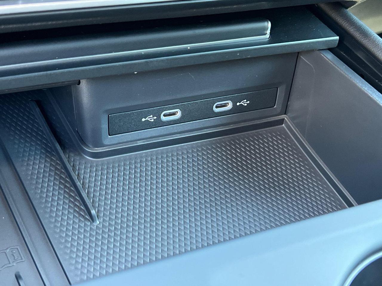 2026 Volkswagen Atlas Cross Sport 2.0T SE Hagerstown MD