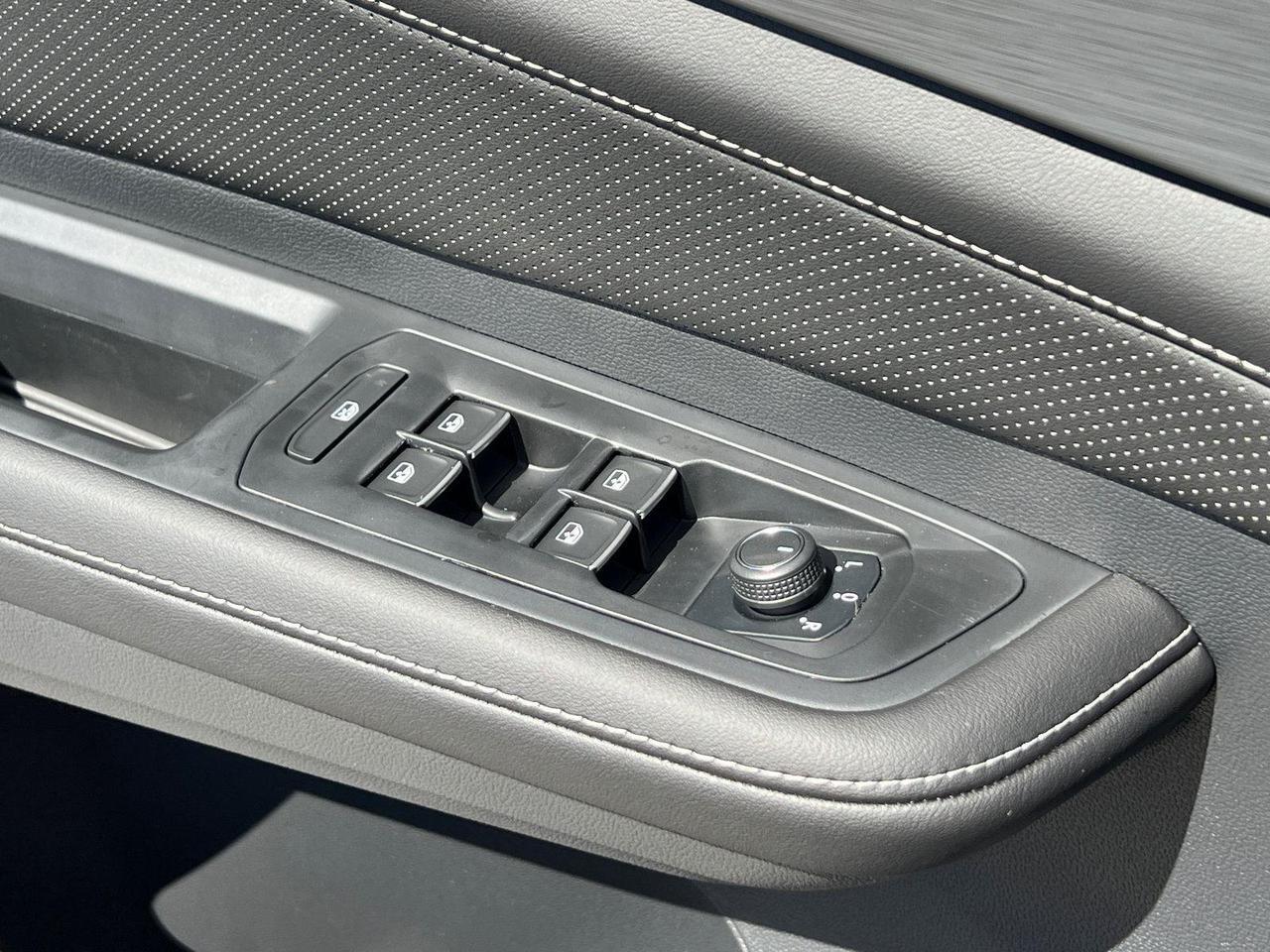 2026 Volkswagen Atlas Cross Sport 2.0T SE Hagerstown MD