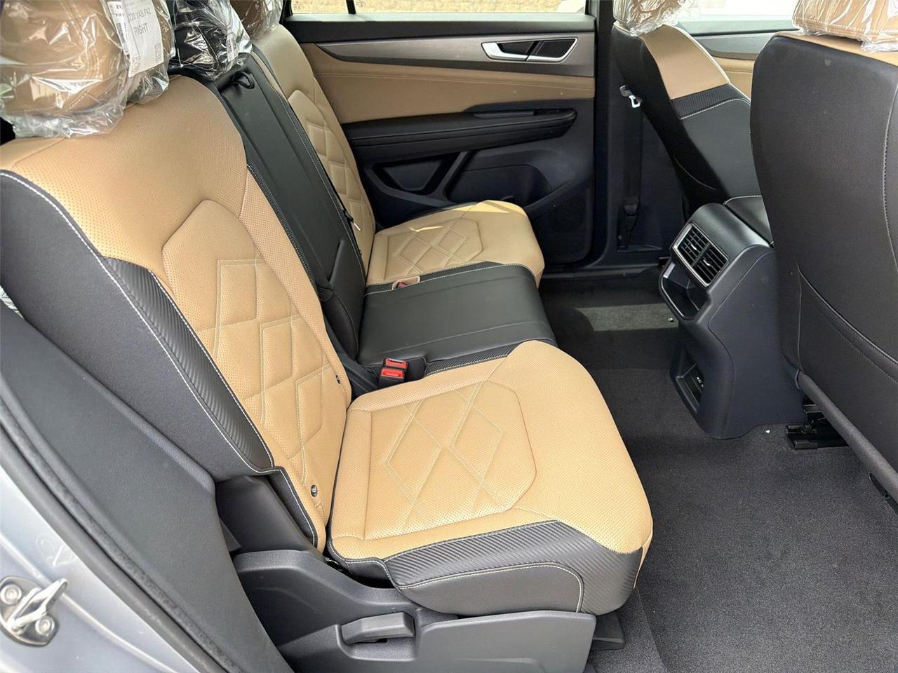2026 Volkswagen Atlas Cross Sport 2.0T SE Hagerstown MD