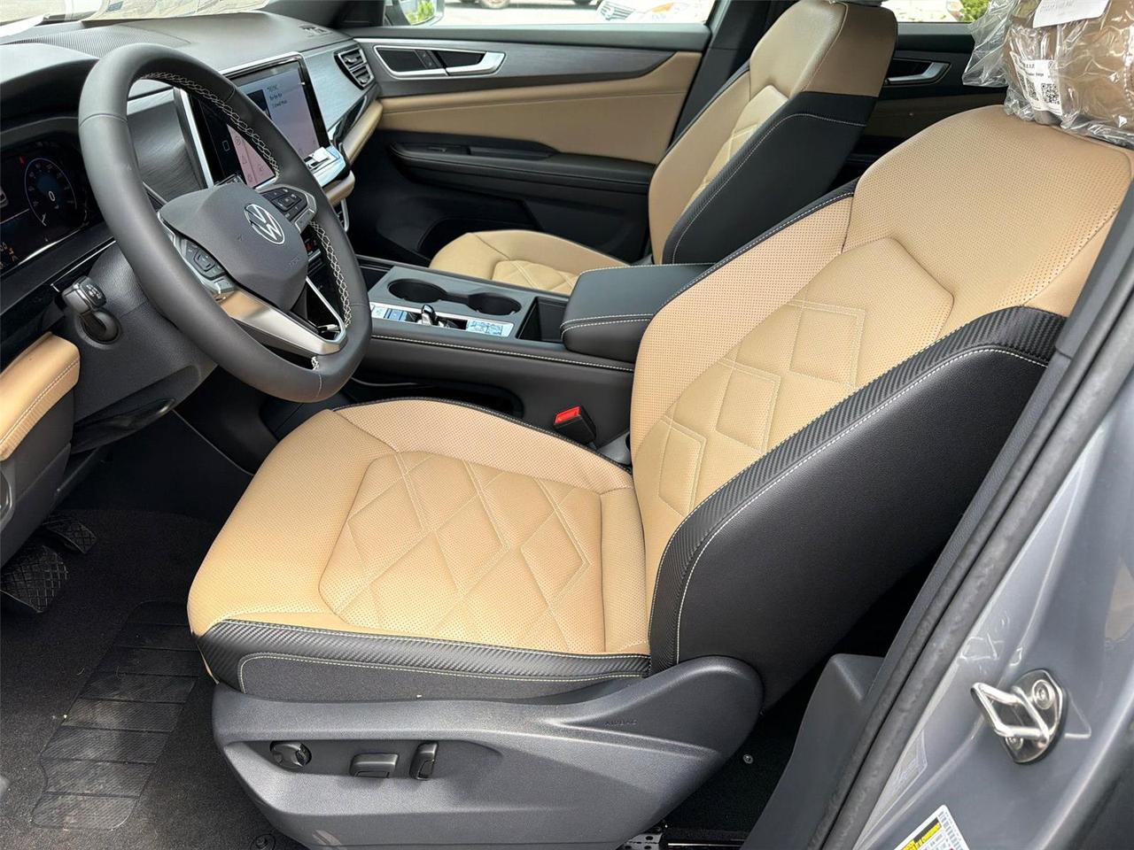 2026 Volkswagen Atlas Cross Sport 2.0T SE Hagerstown MD