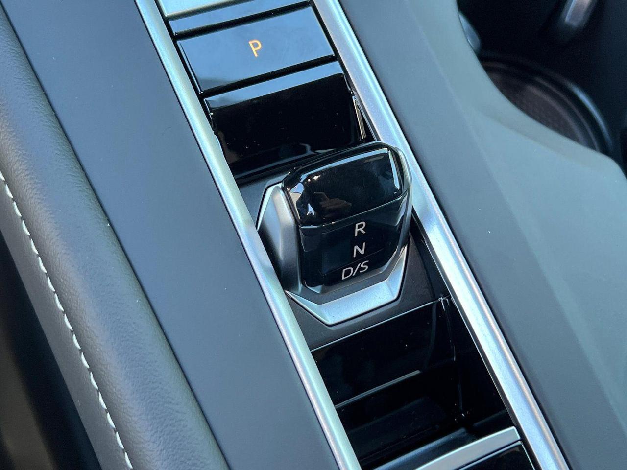 2026 Volkswagen Atlas Cross Sport 2.0T SE Hagerstown MD