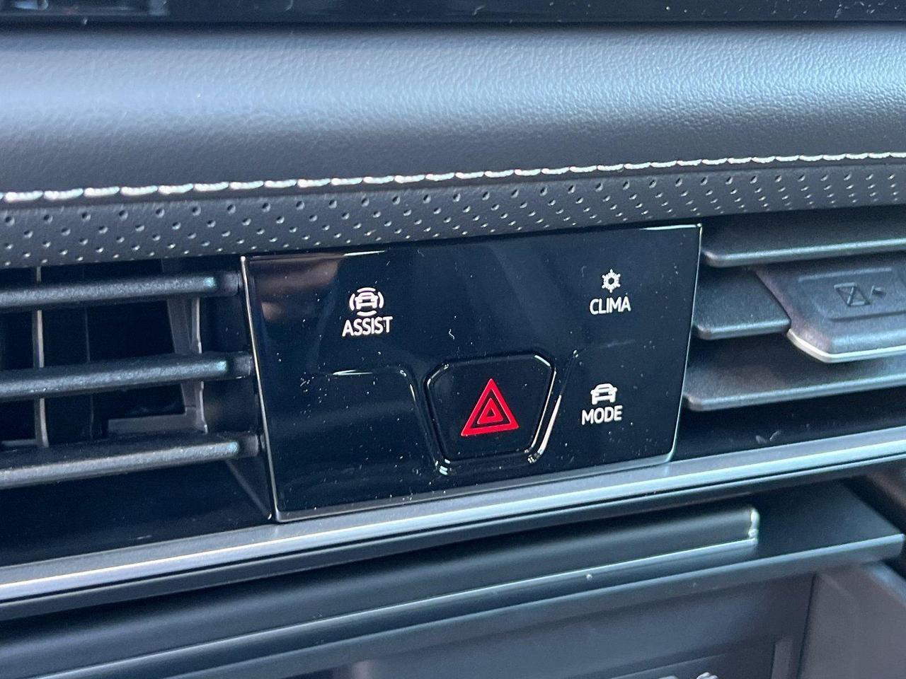 2026 Volkswagen Atlas Cross Sport 2.0T SE Hagerstown MD