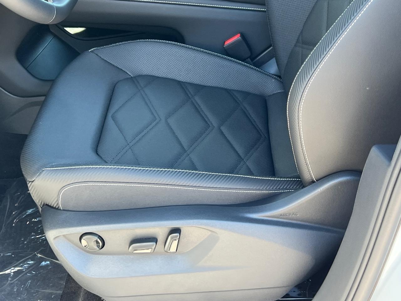 2026 Volkswagen Atlas Cross Sport 2.0T SE Hagerstown MD