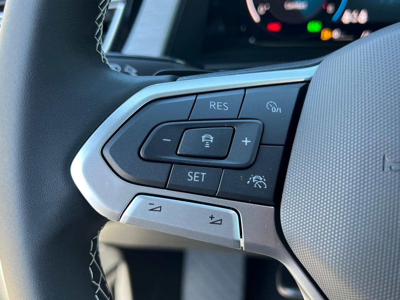 2026 Volkswagen Atlas Cross Sport 2.0T SE Hagerstown MD